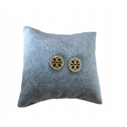 207 Złote kolczyki...