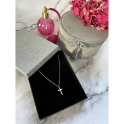 225 Złoty naszyjnik celebrytka KRZYŻ CYRKONIE STAL