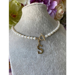 Celebrytka Blueberry perły naturalne literka S