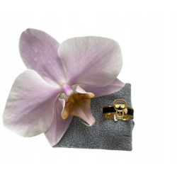 1279 Pierścionek czarny...