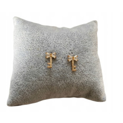 Złote kolczyki wkrętki...