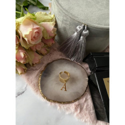 1196 Szeroka obrączka z LITERKĄ A roz 7/17 8/18