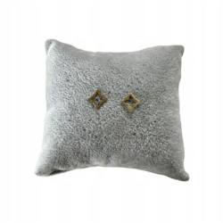 Złote kolczyki wkrętki...