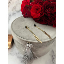 1357 Złote kolczyki ozdobna zatyczka z łańcuszkami