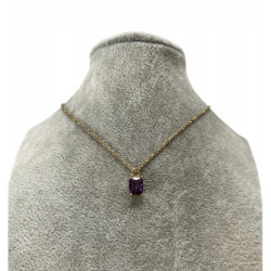 822 Złoty naszyjnik...